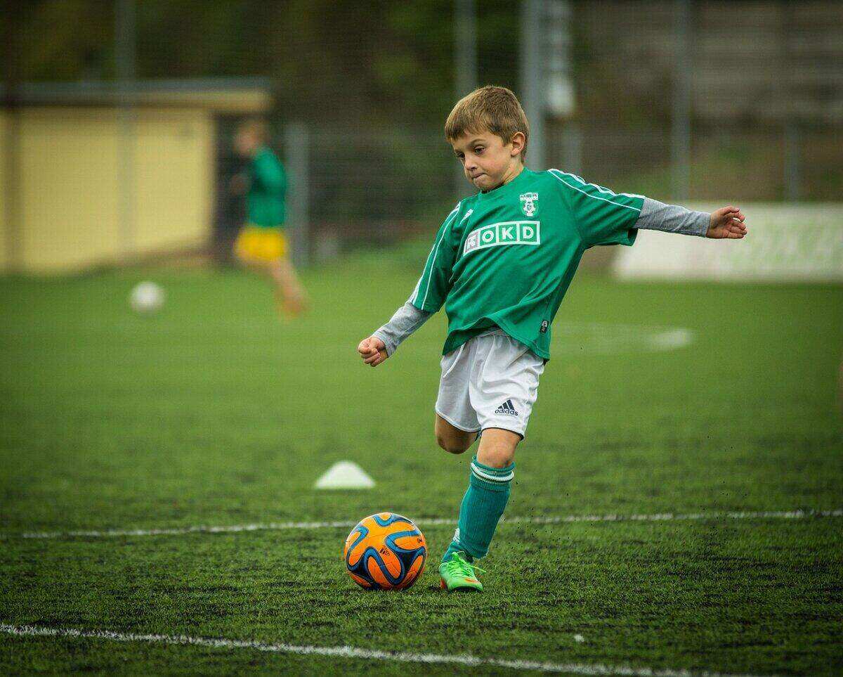Descubre la Pasión de Jugar a Futbol: Beneficios y Cómo Empezar
